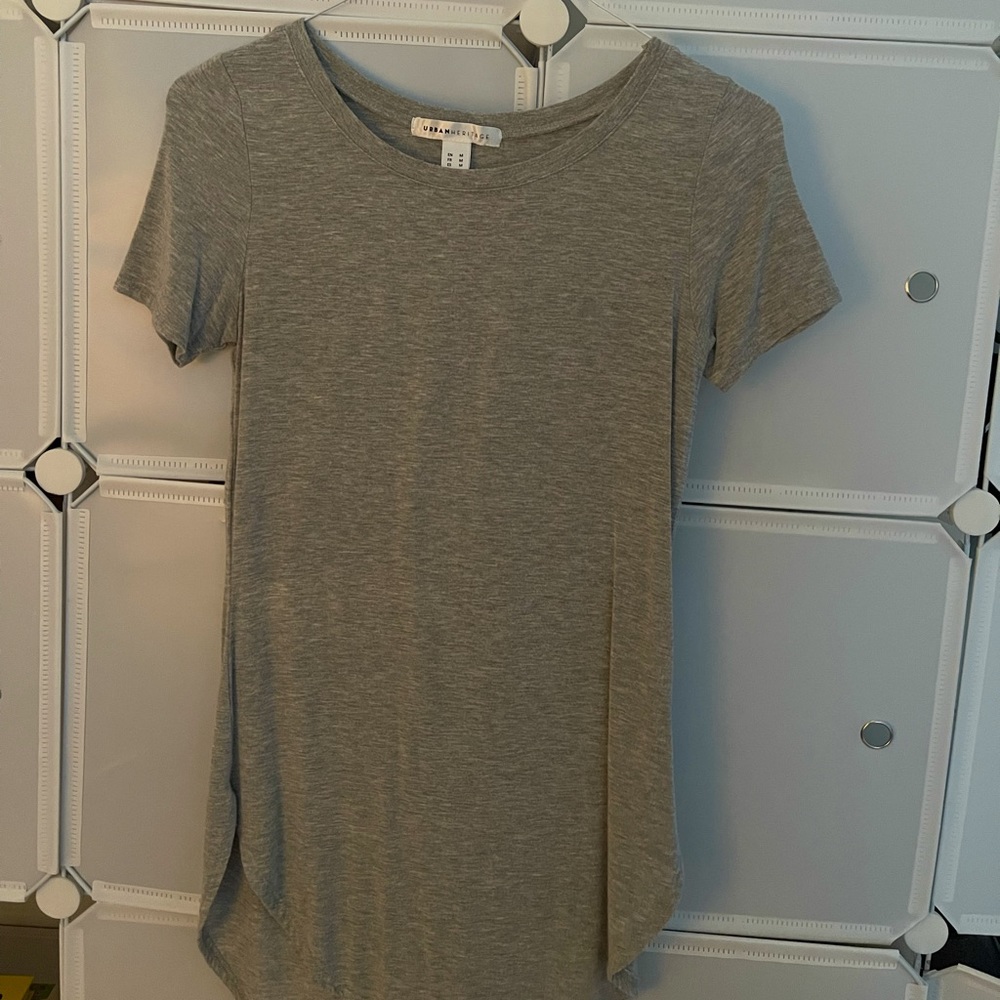 URBAN HERITAGE Long T-Shirt in GREY